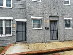 Building Photo - 4632 Hillside Rd SE