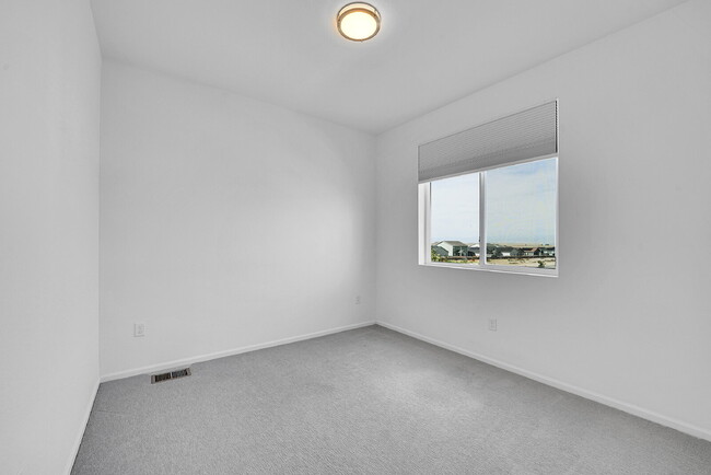 Building Photo - $2,395.00 - $500 OFF First Months' Rent - 3 Bedrooms, 3 Bathrooms, Single Family Home in Commerce...