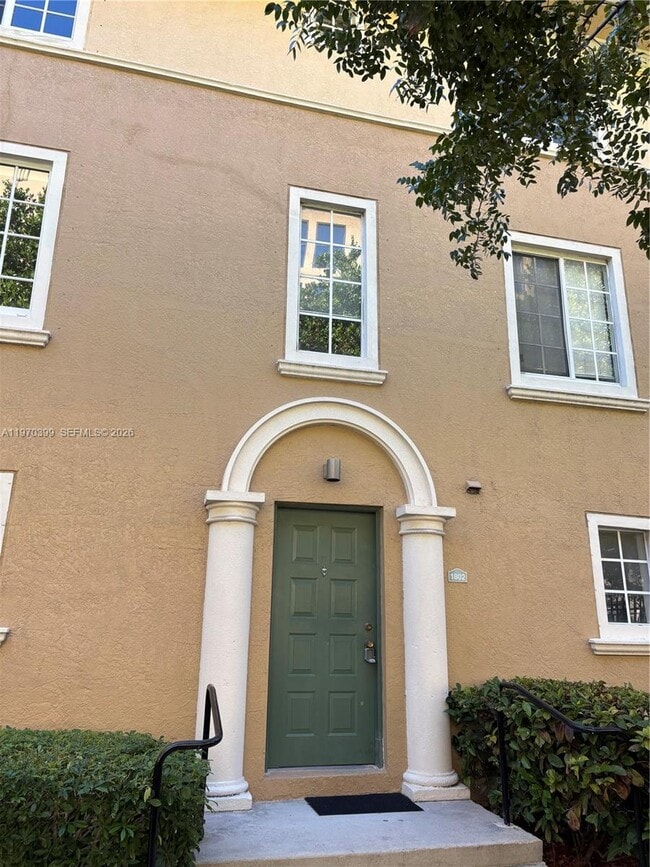 Building Photo - 2981 NE 185th St