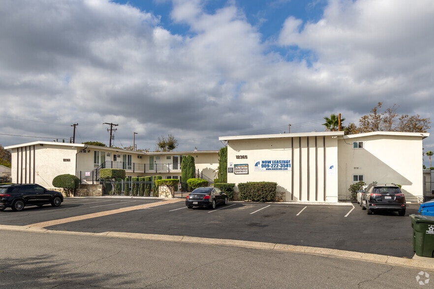 Primary Photo - 12361 - 12365 El Rey Pl