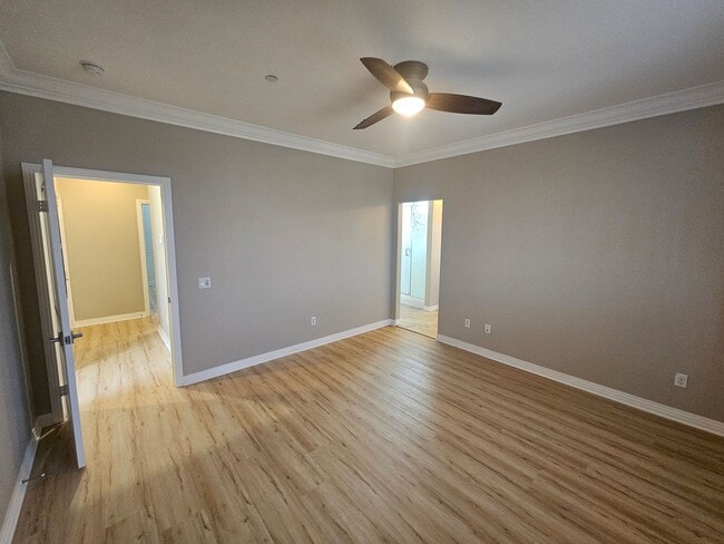 Building Photo - Gorgeous Lomita Townhome