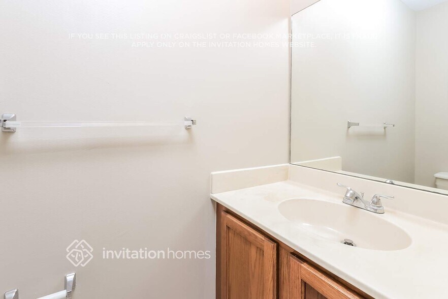 Building Photo - 6100 Sugar Loaf Ln