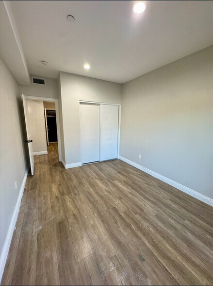 Building Photo - 4159 Rosemead Blvd