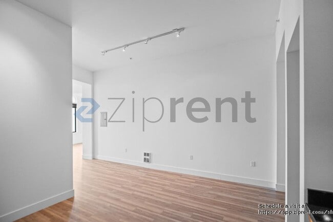 Building Photo - 1755 Broadway