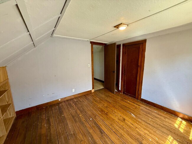 Building Photo - 3 Bed 1 Bath Single Family Home in Wausau ...