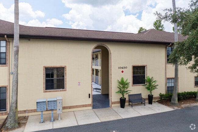 Building Photo - Palms at Marine