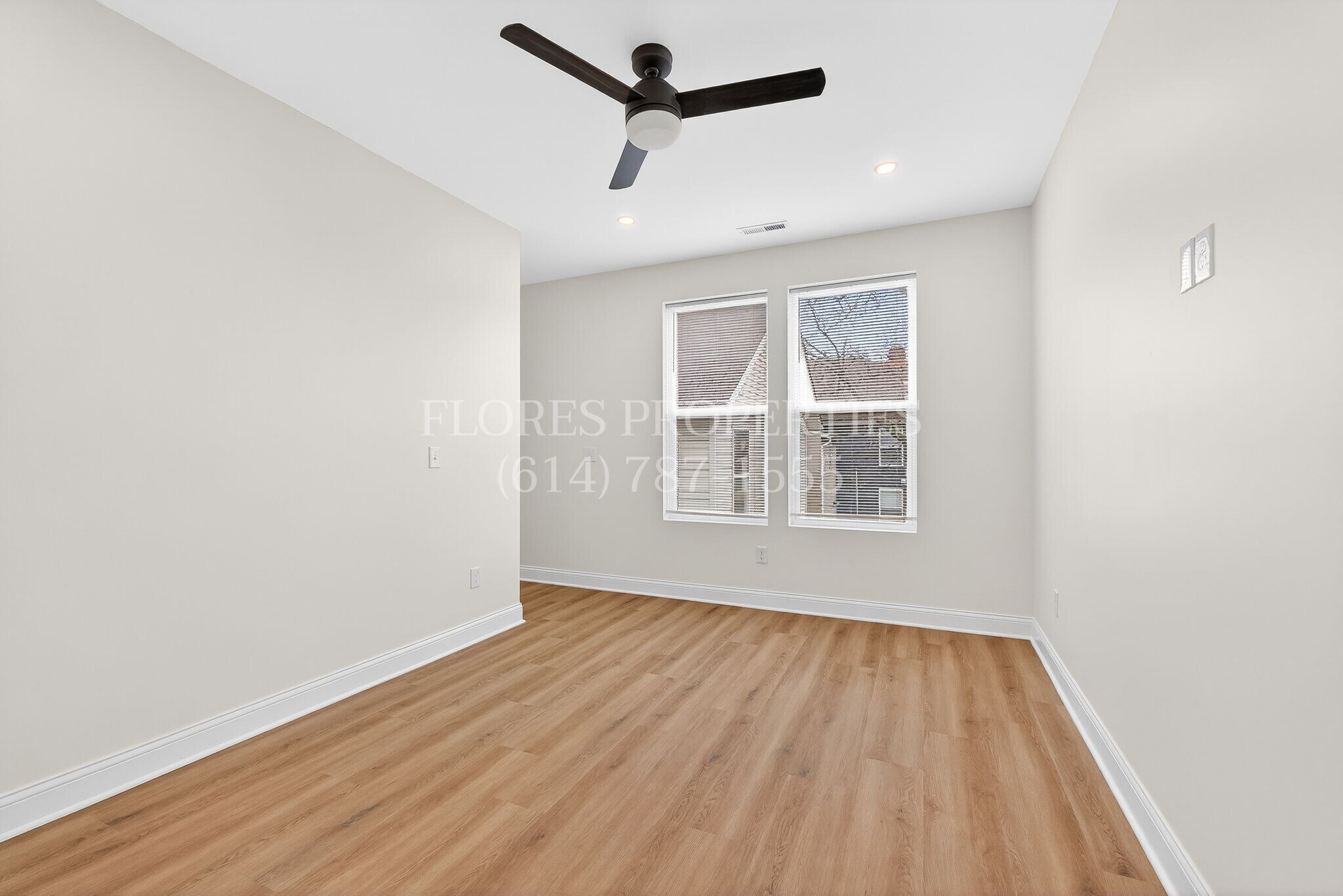 Building Photo - 696 S 22nd St