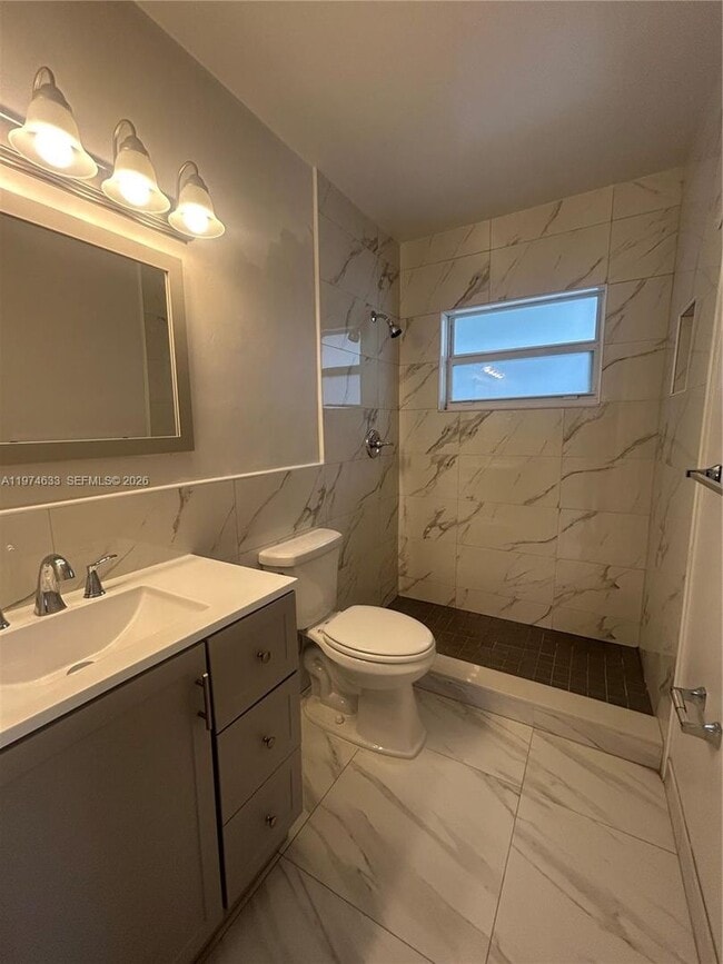 Building Photo - 6036 Buchanan St