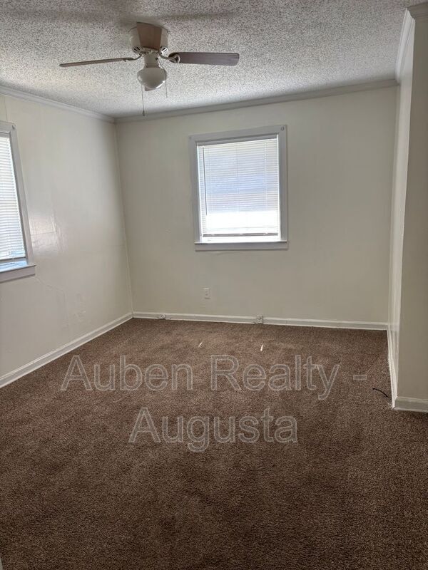 Building Photo - 2165 1/2 Telfair Street