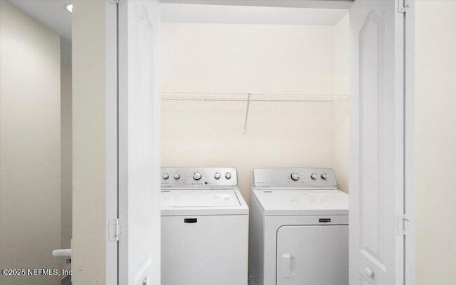 Building Photo - 612 Wishing Wy