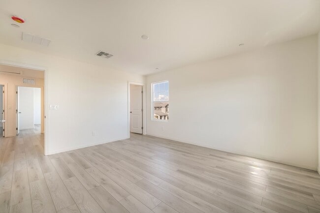 Building Photo - Brand New 2025 Home with 3 bedrooms,  3 ba...