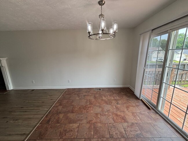Building Photo - Spacious 4 Bed, 2.5 Bath Home for Rent!