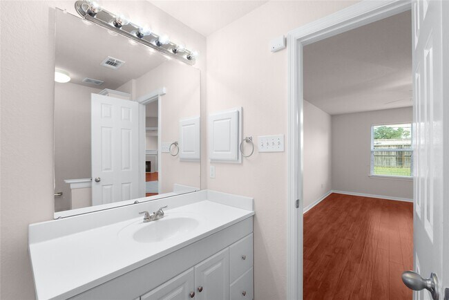 Building Photo - 10226 Canyon Rose Ln