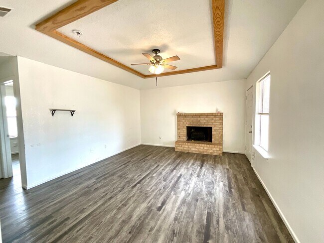 Building Photo - 6108 37th St