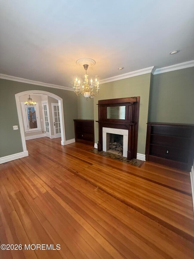 Building Photo - 511 4th Ave