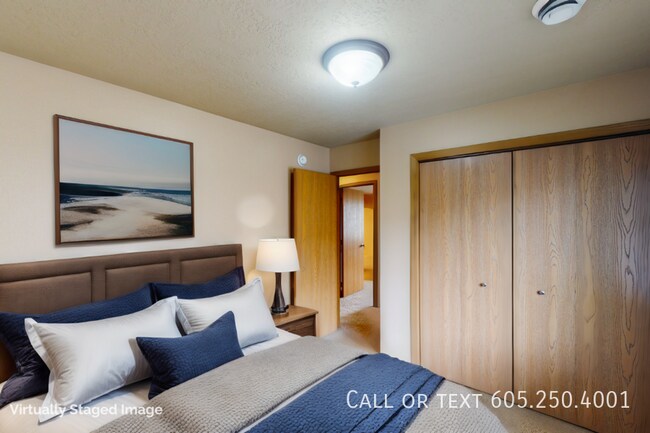 Building Photo - Spacious 2 Bed Apartment in Brandon