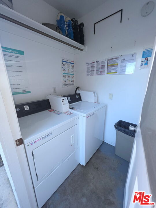 Building Photo - 525 Broadway St