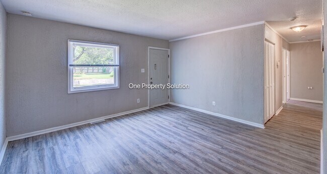 Building Photo - 5649 E 13th Pl