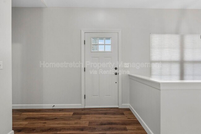 Building Photo - 31873 Tea Olive Dr