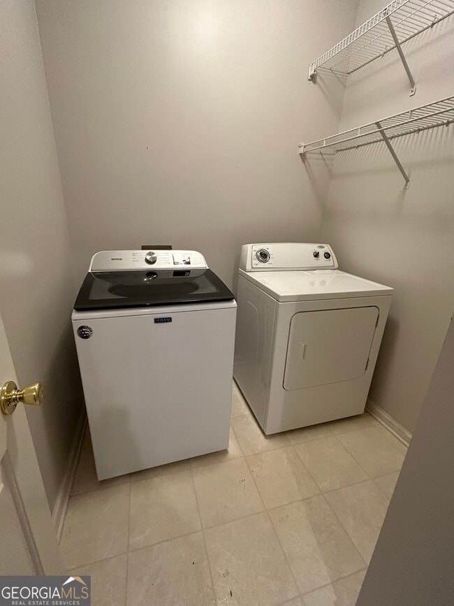 Building Photo - 5445 Silk Oak Way