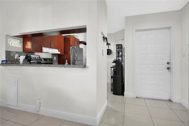 Building Photo - 9503 SW 140th Ct