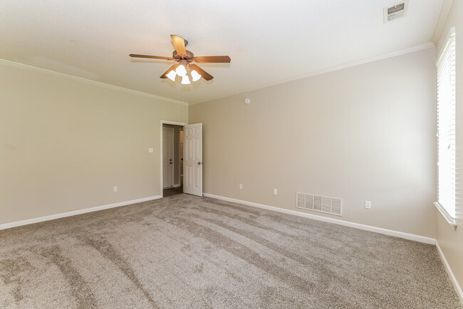 Building Photo - 1391 Shetland Dr