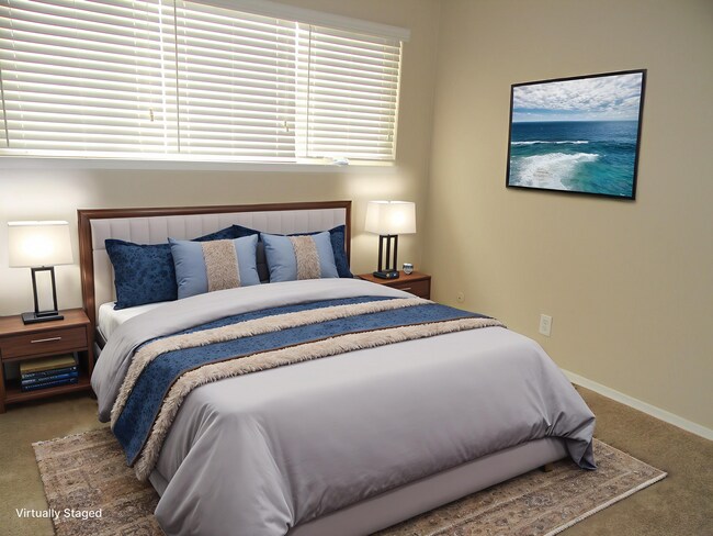 Building Photo - 352 S Pine St