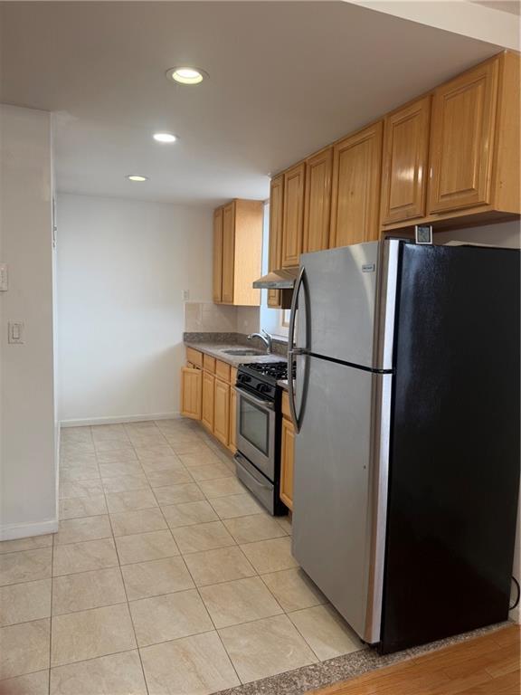 Building Photo - 2035 Bay Ridge Pkwy