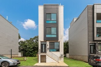 Building Photo - 1435 S Fallon St