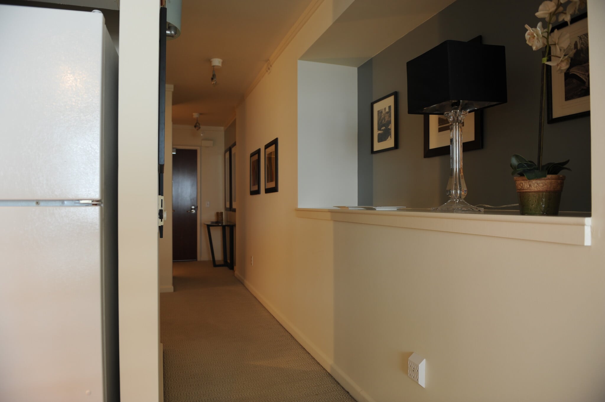 Building Photo - 403 Main St