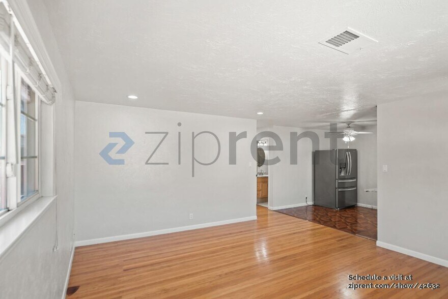 Building Photo - 47641 Fortner St