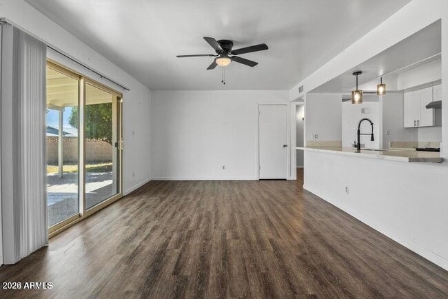Building Photo - 3431 W Acoma Dr
