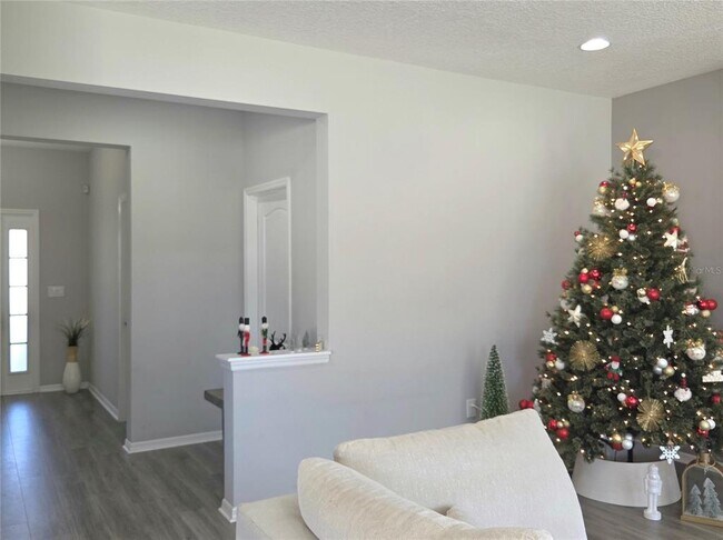 Building Photo - 5332 Pavia Dr