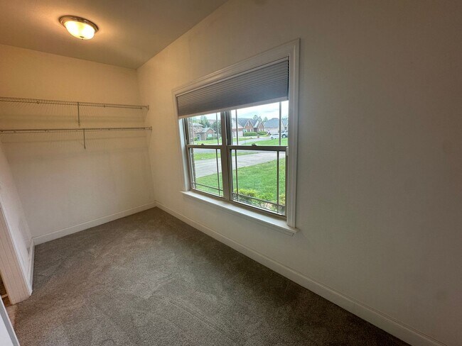 Building Photo - 514 Sapphire Dr