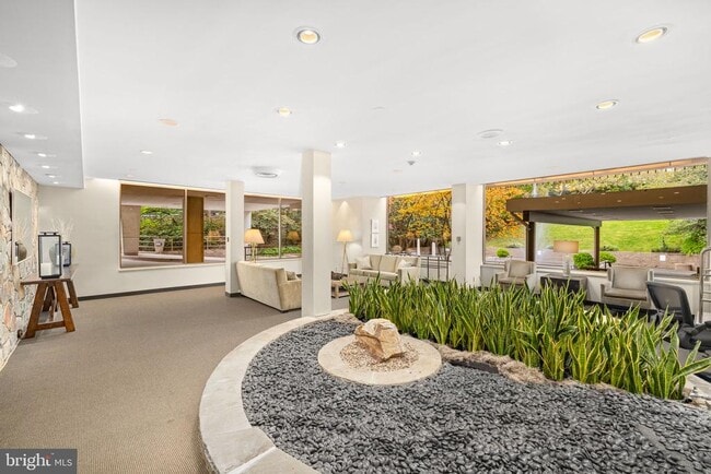 Building Photo - 4100 Cathedral Ave NW