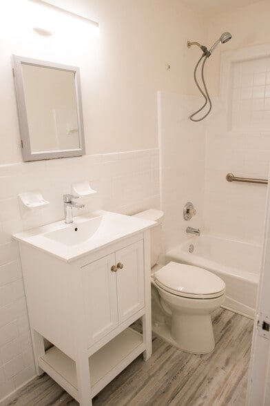 Building Photo - 4302 W North a St