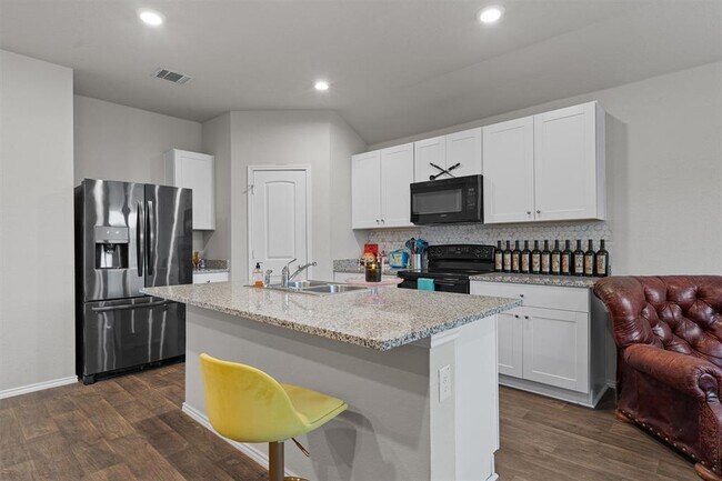 Building Photo - 12701 Brahmin Dr