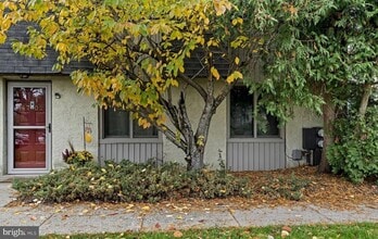 Building Photo - 4702 CHELSEA Ct