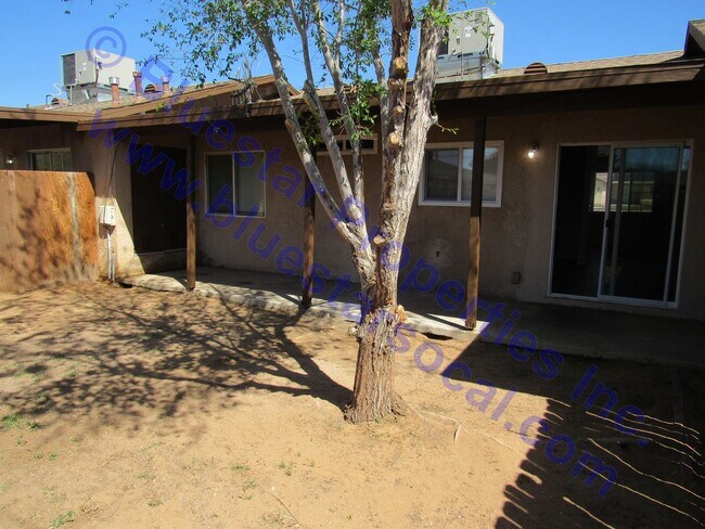 Building Photo - 12652K