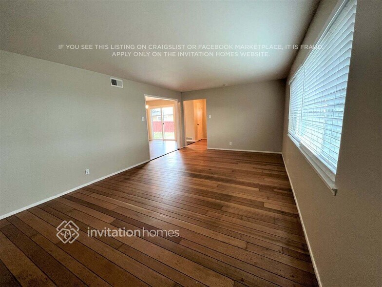 Building Photo - 4296 Scenic Ave
