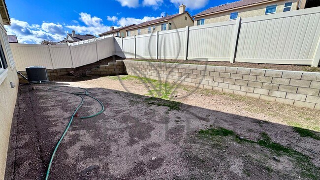 Building Photo - 10674 Appaloosa Ave