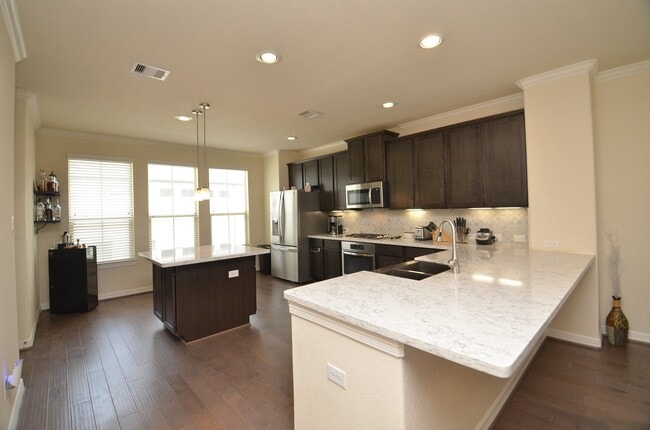 Building Photo - 10709 Madden Oaks Pl
