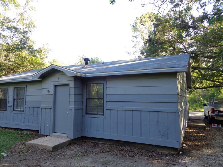 Building Photo - 2032 Nicholas Ln