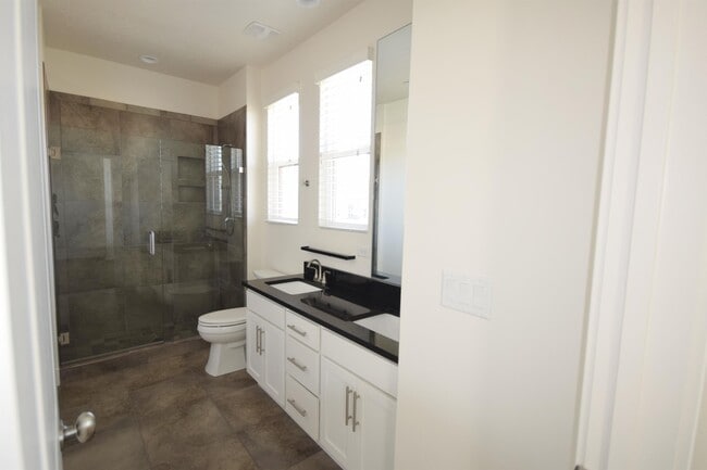 Building Photo - 4517 Daybreak Rim Way