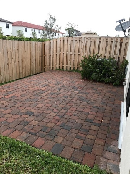 Building Photo - 8806 NW 103rd Ave