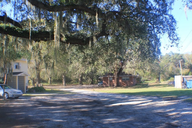 Building Photo - 2817 Jersey Rd
