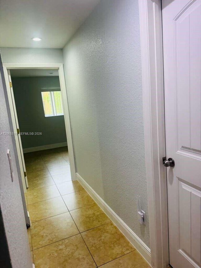 Building Photo - 8270 SW 149th Ct