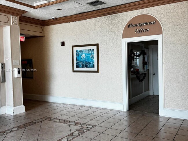 Building Photo - 18061 Biscayne Blvd