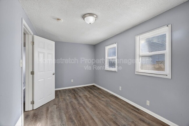 Building Photo - 5459 Hamilton Ave