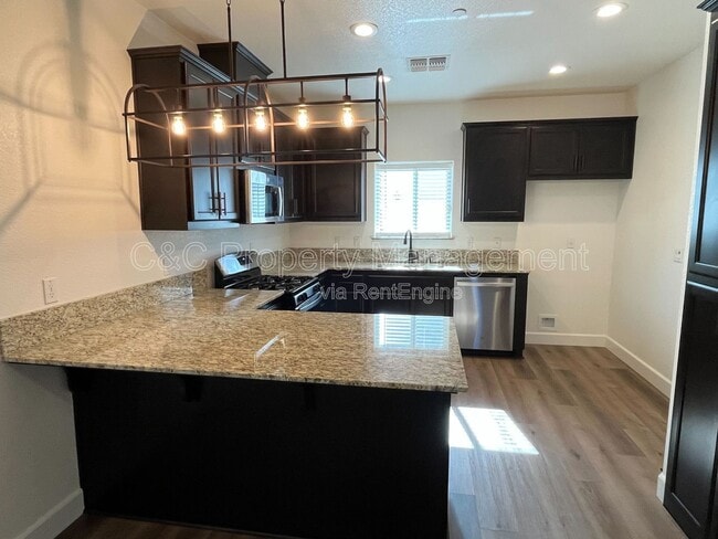 Building Photo - 5078 Palisade Ave